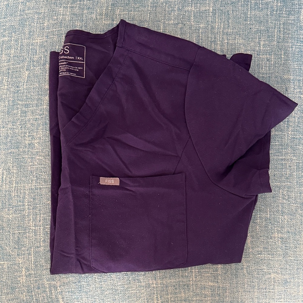 Figs Deep Purple Scrub Top